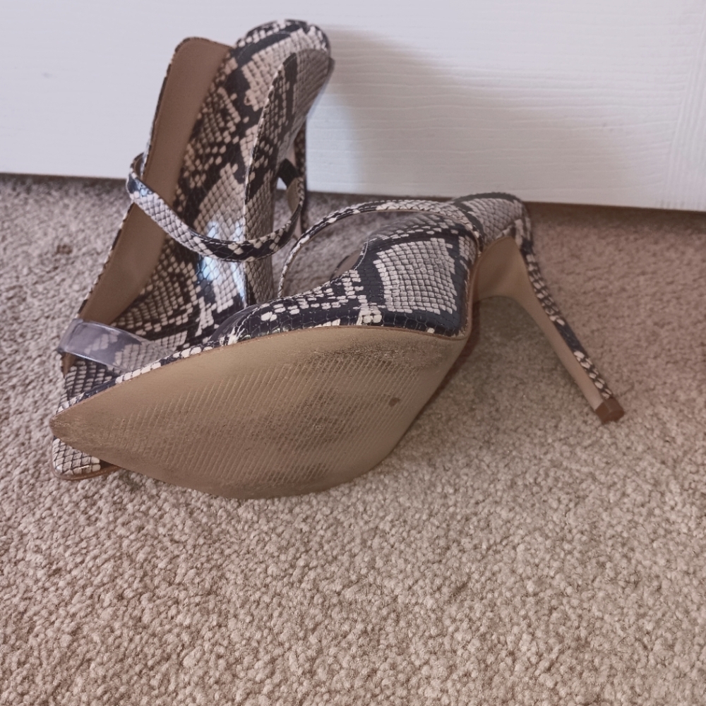Open toe Pump - Picture 6 of 6
